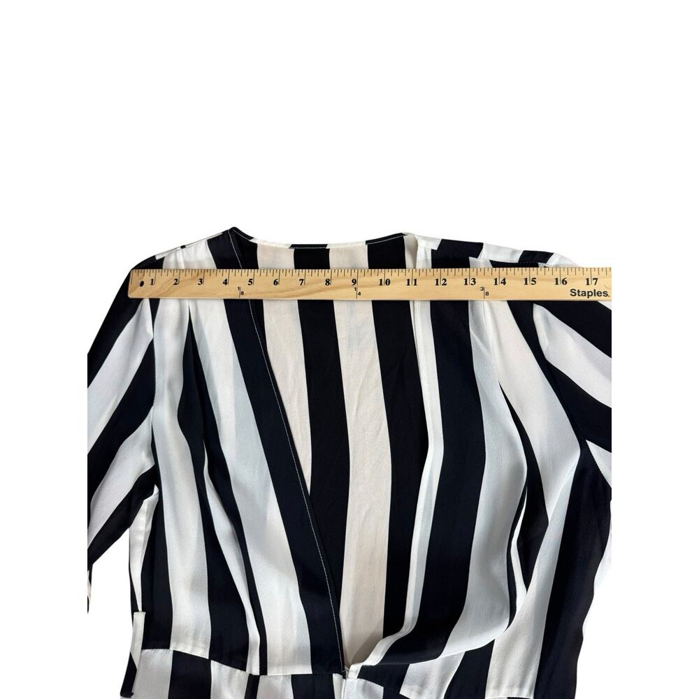 100% Silk Robe Womens Extra Small Black Ivory Striped Beetlejuice Minimalist - Picture 10 of 15